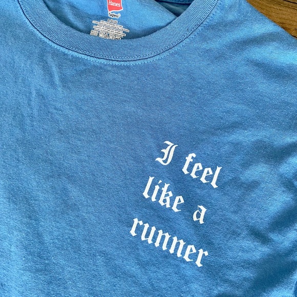 I Feel Like A Runner Graphic Tee - Picture 3 of 4